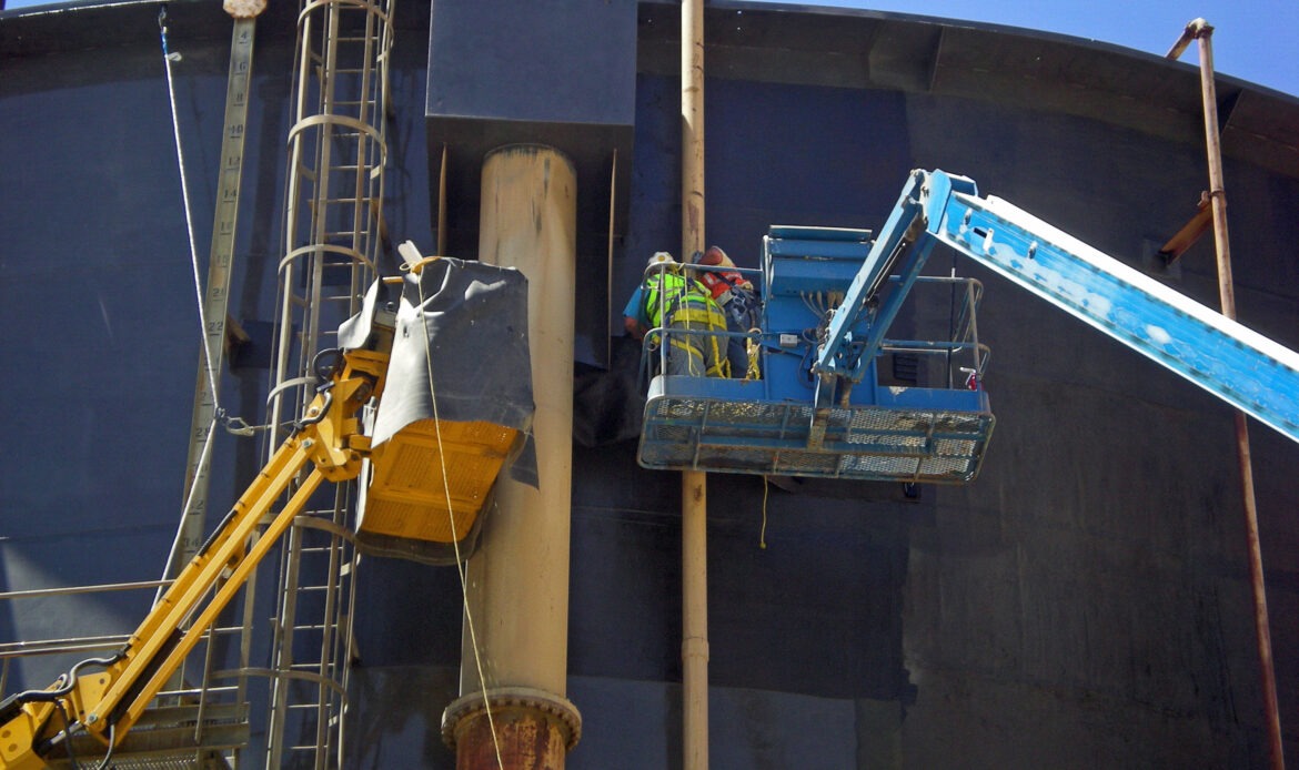 Carbon-fiber rehabilitation on high-capacity tank